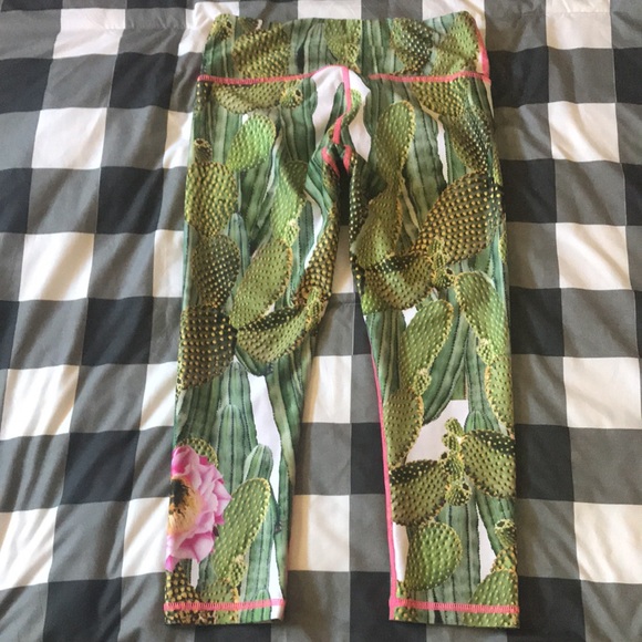 🌵HARD CORE SPORT Desert Cactus 🌵 Floral Print Cross Fit Workout Leggings Sz S - Picture 9 of 14